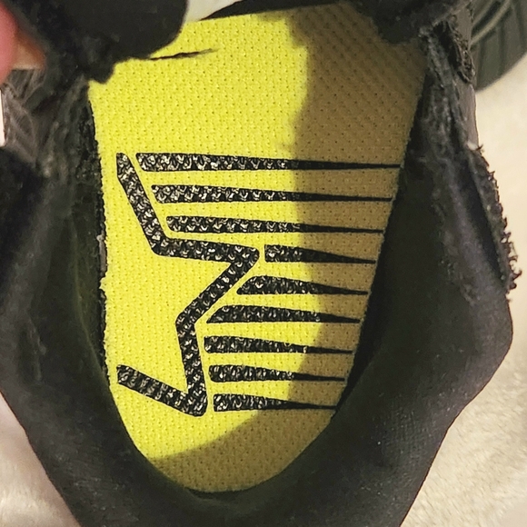 NWOT Nike Star Runner 2 Size 4 Toddler Color Black - Picture 7 of 9